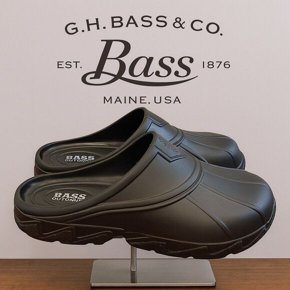 G.H. Bass & Co. Shoes - NEW G.H. Bass & Co. Women's Black Slide Field Mules Clogs